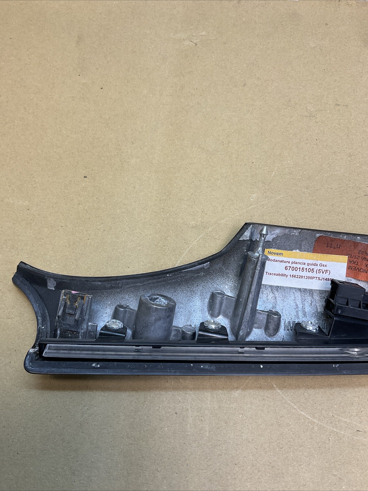 Maserati Quattroporte 2014-2020 LEFT Trim molding P/N 670015105