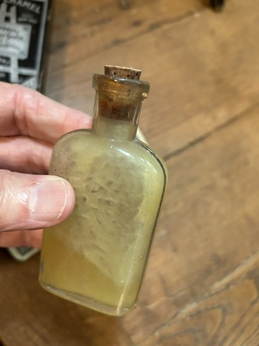 Vintage SAPOLIN Silver Enamel Bottle in Box old paint advertising early 1900's - Picture 7 of 15
