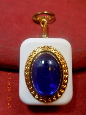 VINTAGE SANKYO MUSIC BOX KEYCHAIN SAPPHIRE BLUE JEWEL PLAYS "TOMORROW"