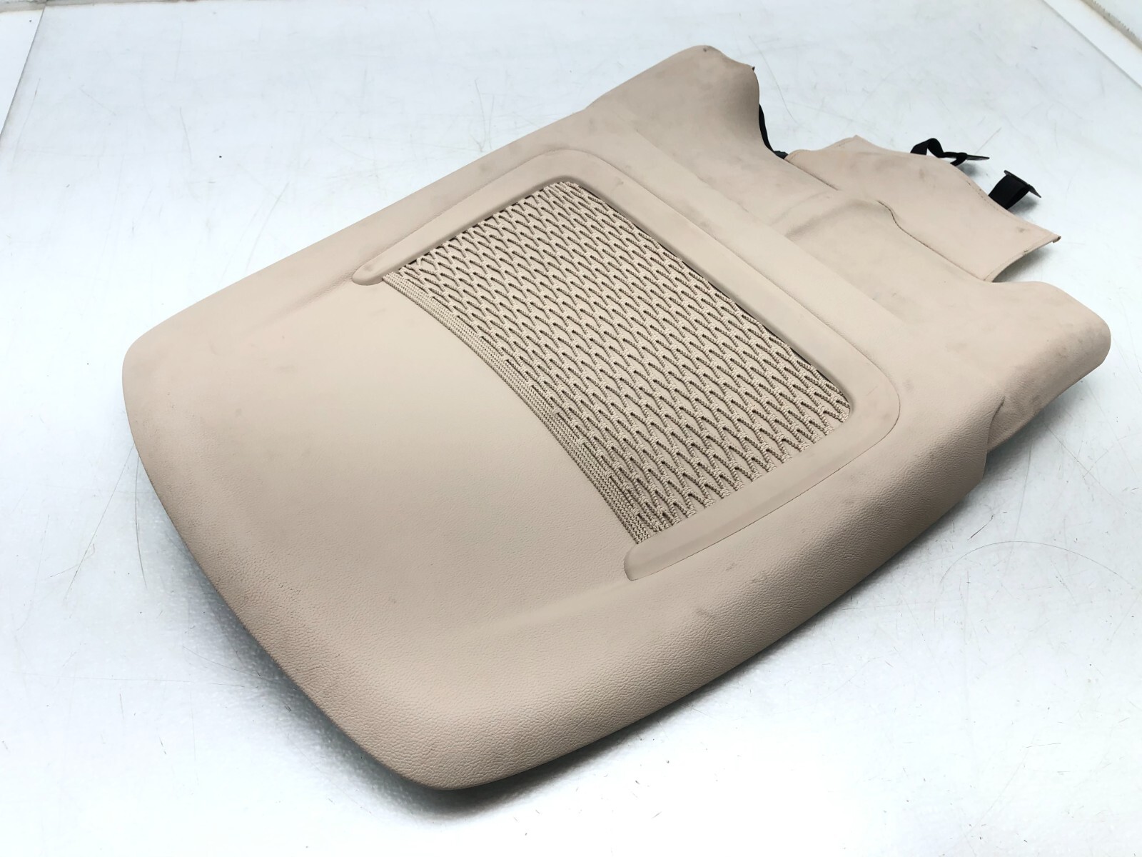 2014-2019 MASERATI GHIBLI S RIGHT PASSENGER FRONT SEAT BACK PANEL COVER OEM.