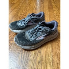 Brooks Women's Ghost Max 2 Size 7