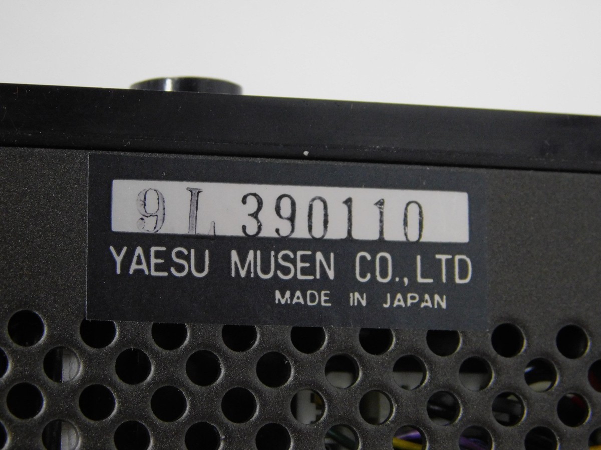 ジャンク：ヤエスFT757SXII Yaesu FT-757GXII Vintage Ham Radio HF Transceiver + Box + MH