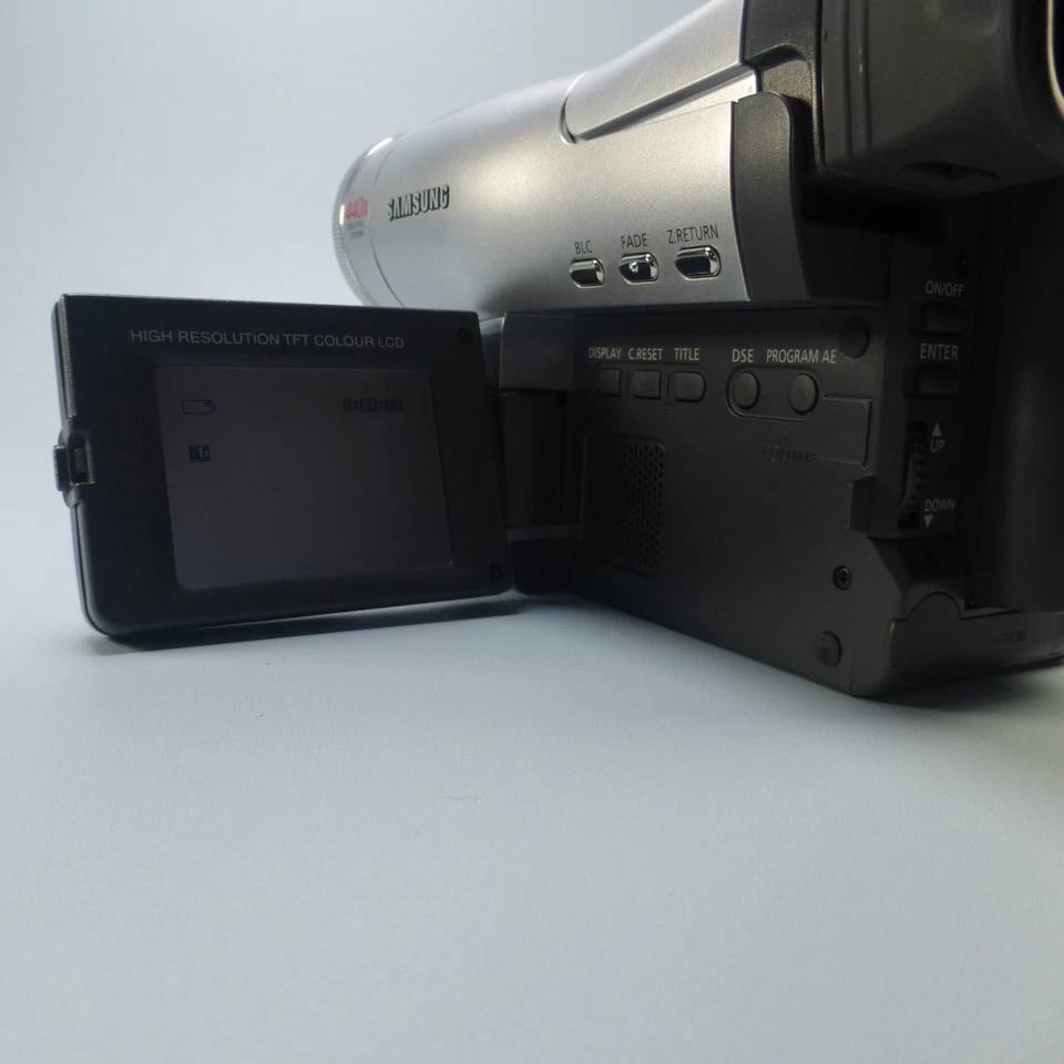 Samsung VP-L520 Handheld 8mm Cassette Camcorder Silver Tested - Image 4 of 4