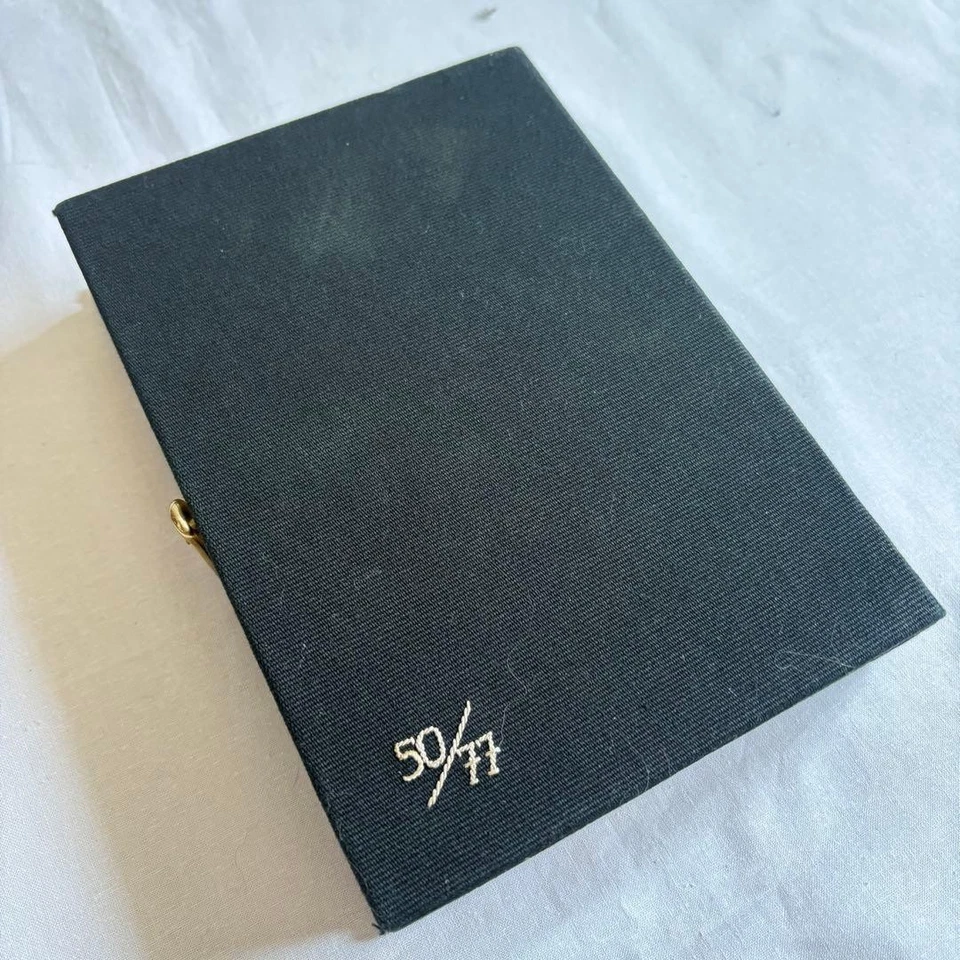 Bolso sin asas estilo libro Olympia Le Tan USADO buen estado Foto 2 de 4