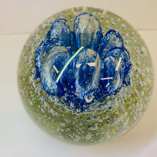 Paperweight Diamond Star Hand Blown Glass Ball Blue Beige Colors Heavy 4" Tall - Picture 3 of 6