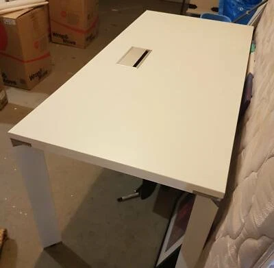 Large White Officeworks Desk Rrp 320 Desks Gumtree Large White Officeworks Desk Rrp 320
