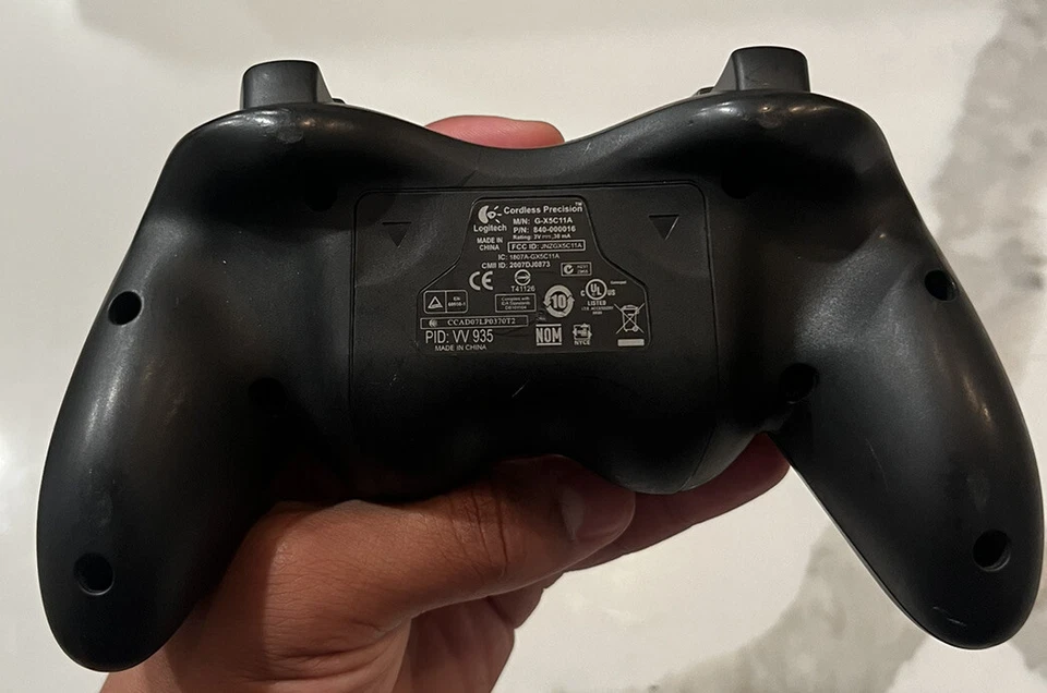 Controlador Logitech Gaming Inalámbrico Precisión PS3 G-X5C11A Sin Dongle Sin Probar Foto 2 de 4