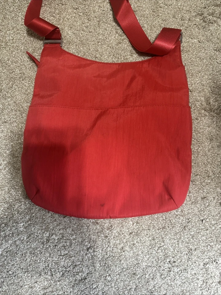 Bolsa tiracolo Baggallini vermelha laranja bolsa 4 zíperes náilon 11 x 11" - Imagem 4 de 4