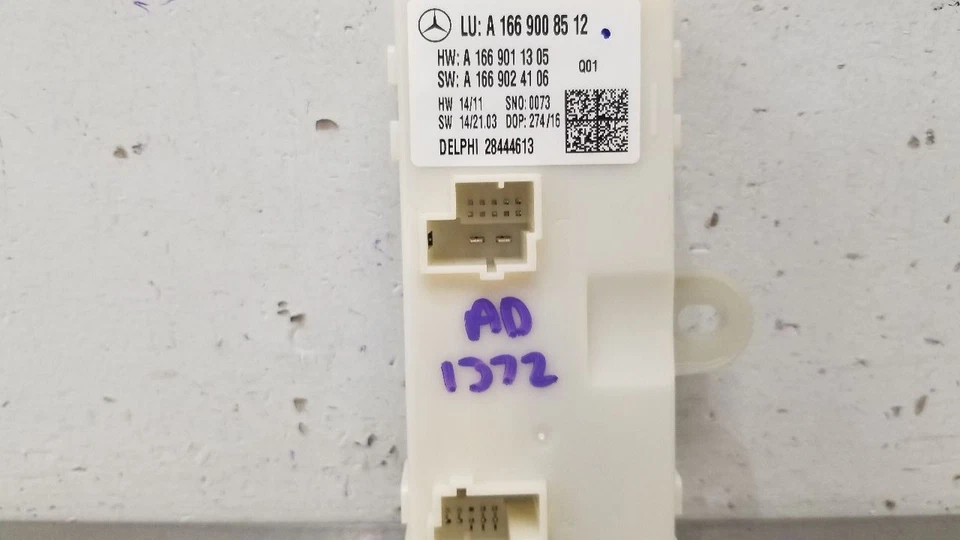 17 MERCEDES BENZ GLS63 AMG W166 电源升降机控制模块 1669008512 — 第 4/4 张图片