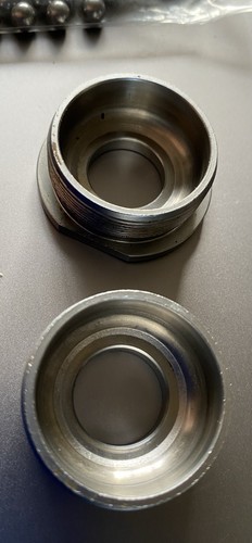 Vintage Shimano Cup And Cone Bottom Bracket - 115mm - English Thread - Picture 3 of 6