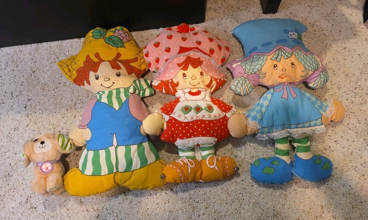 Vintage Strawberry Shortcake and Friends Pillow Dolls