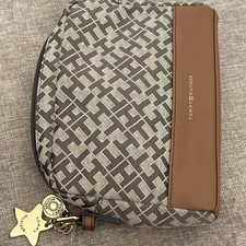 Tommy Hilfiger Zipper Makeup Bag Cosmetic Cas...
