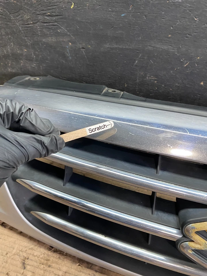 2001-2005 Suzuki XL-7 XL7 Grand Vitara Front Upper Grill Grille Oem s5759 DG - Image 4 of 4