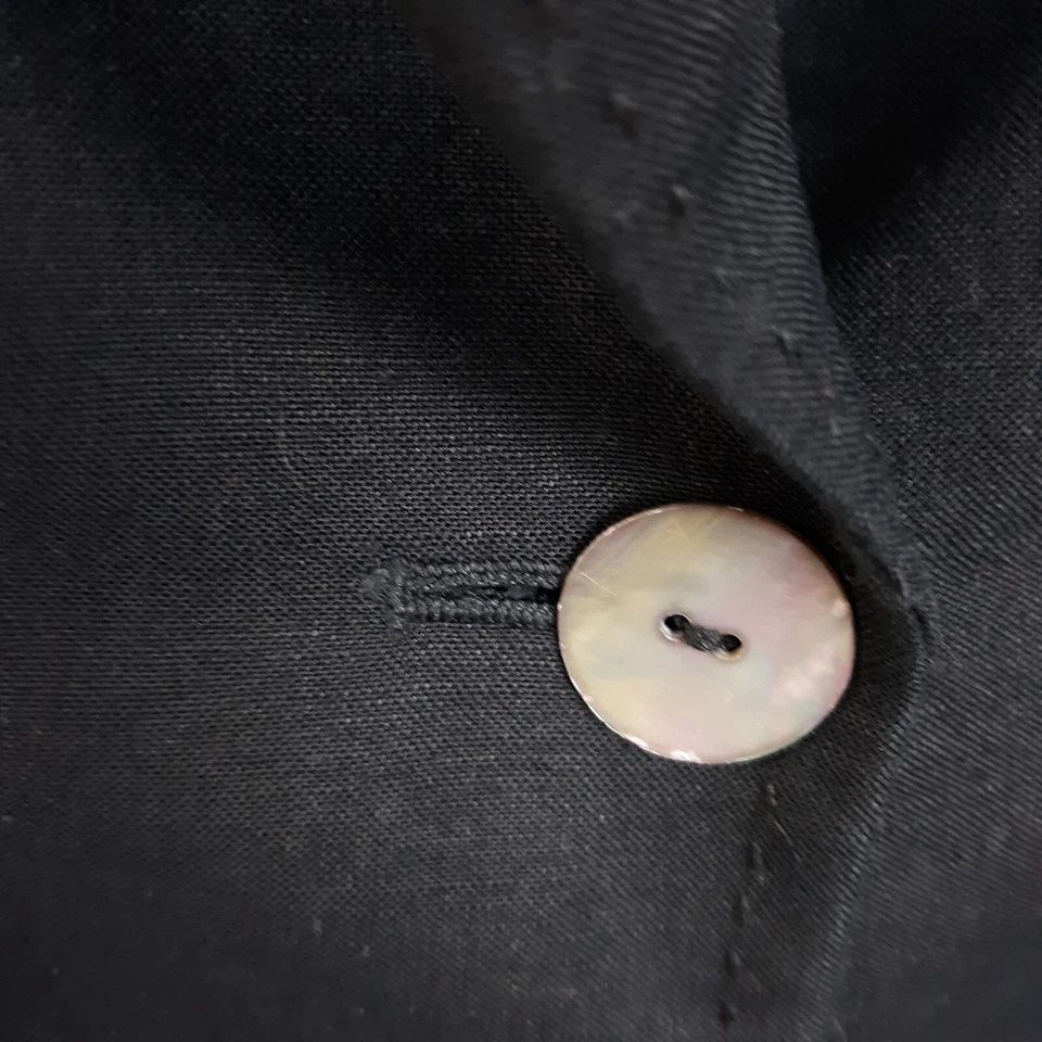 Blazer negro Bloomingdales mezcla de lino para mujer talla 2 pequeño bolsillos con un botón Foto 4 de 4