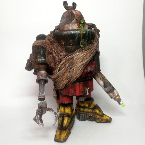 Robot Sculpture Found Objects Graffiti Recycled Plastics Street Art Spray Bot - Picture 13 of 15