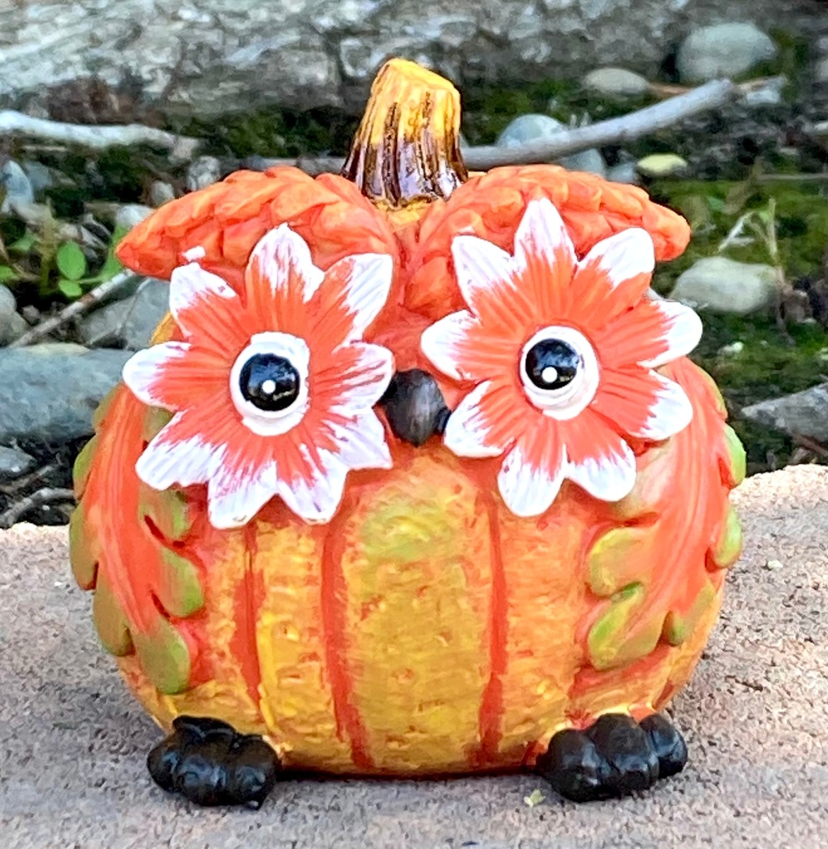 Pumpkin Owl Maple Leaf Wings Collectible Fall Autumn Harvest Table