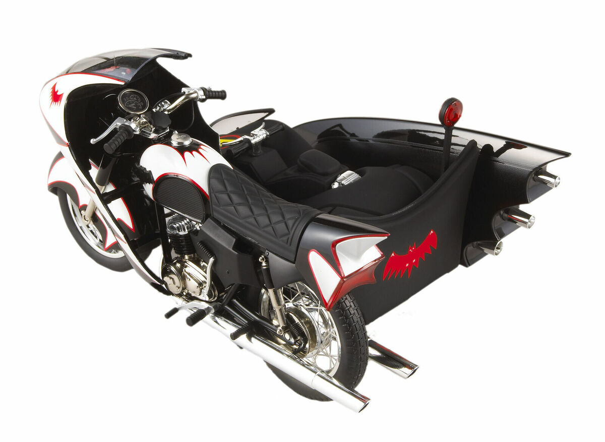 BATMAN 1:12 BATCYCLE & SIDECAR 1966 TV SERIES 1/12 HOT BATMAN 1:12 BATCYCLE & SIDECAR 1966 TV SERIES 1/12 HOT