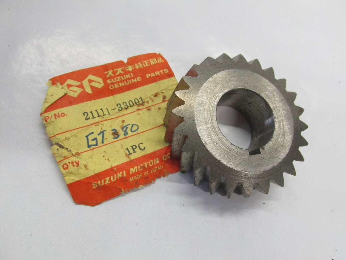 Suzuki 72-77 GT380 GT380J/K/L/M/A/B Gear Primary Drive NOS
