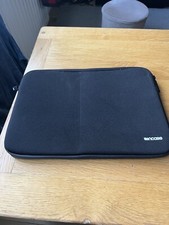 Incase Sleeve Case [Polychloroprene Material] for MacBook 15" - BLACK - VGC!!!!!