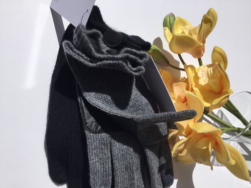 Guanti Nordstrom Rack 100% CASHMERE colore NERO taglia unica nuovi regalo natale - Foto 6 di 23
