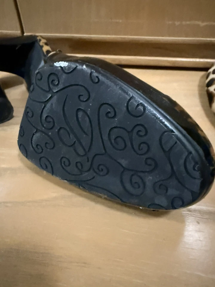 Brighton Babs Slingback Pumps Women’s Size 9 Black /Brown Leopard Print - Image 3 of 4