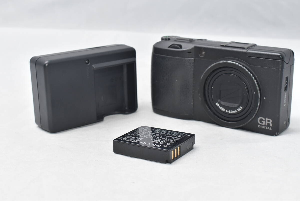 Ricoh GR Digital II Digital Camera 10.1MP - Black for sale Ricoh GR Digital II Digital Camera 10.1MP - Black for sale