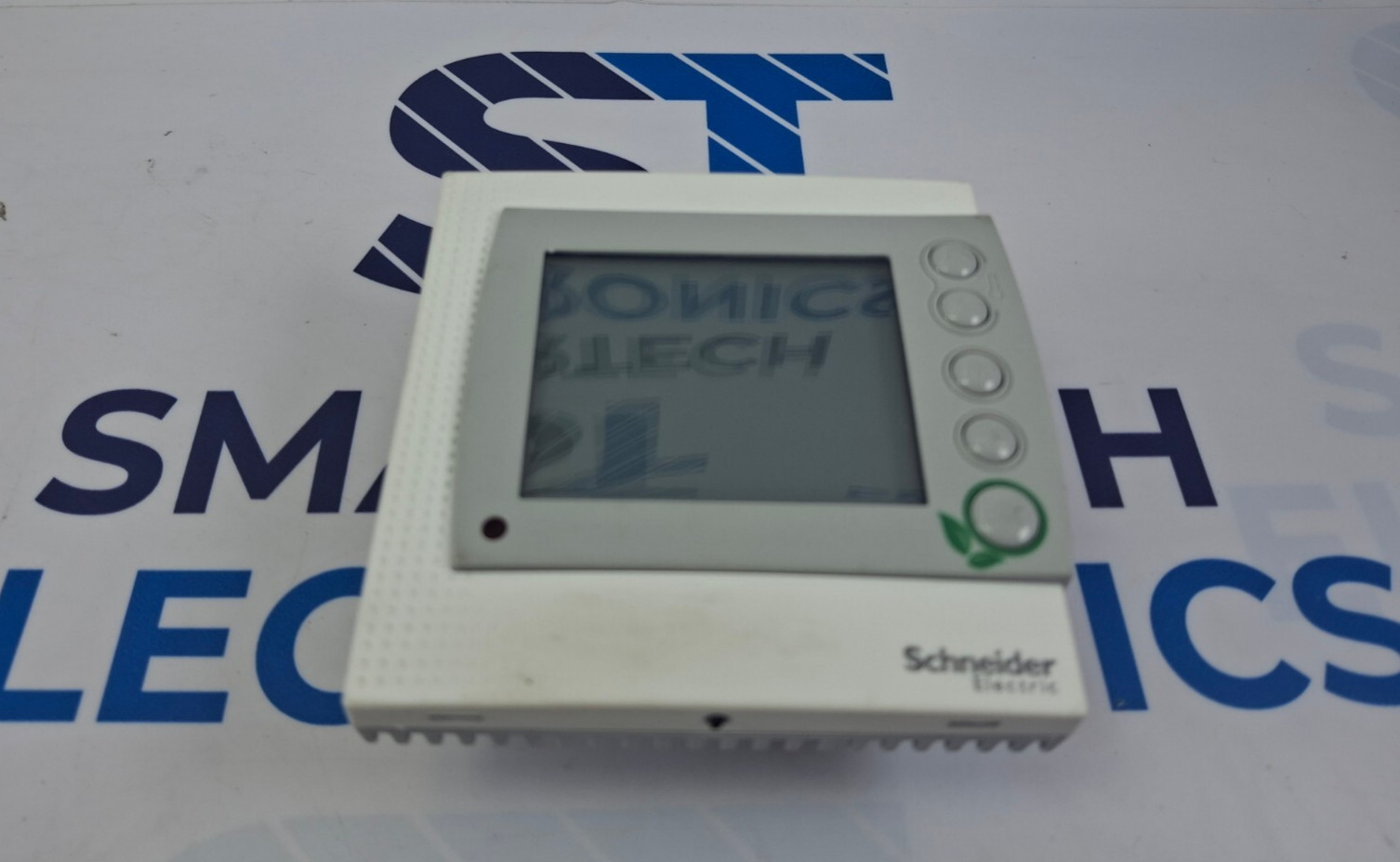 Schneider TC303-3A2DPMS Modulating Fan Coil thermostat