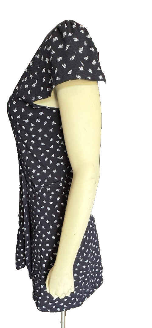 Brandy Melville Navy Blue Robbie dress Floral Wrap Tie Dress One Size Prep  Italy | eBay