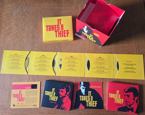 It Takes a Thief: The Complete Series (DVD, 2011, 18-Disc Box Set) VG + Senitype - Foto 2 di 18