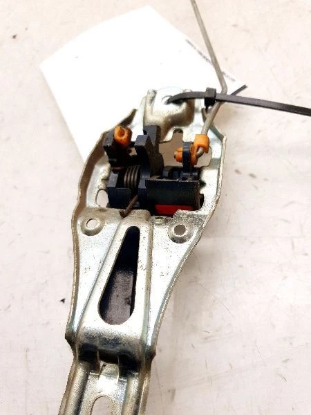 Toyota T100 1995 lado del pasajero manija de puerta interior delantera Foto 3 de 4