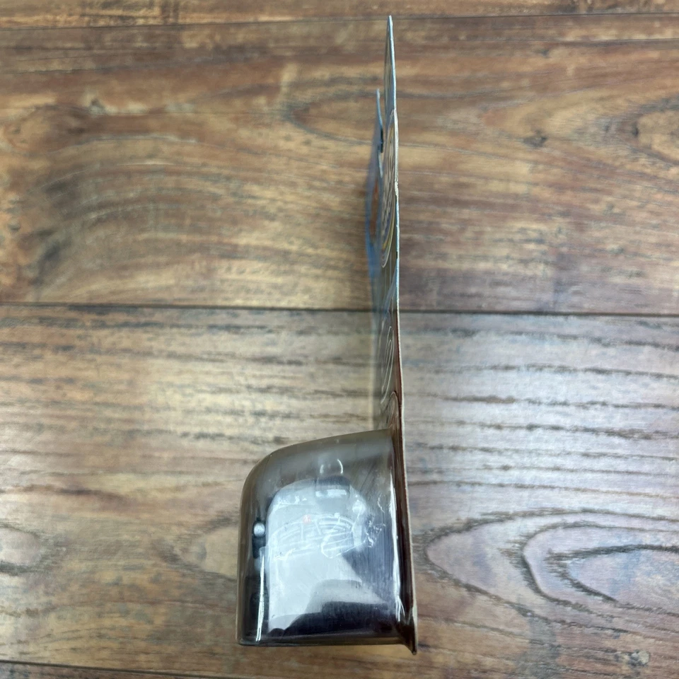 Disney Pixar Cars Doc Hudson Cambiadores de Color 2 Trabajos de Pintura Mattel Nuevo en Paquete 2009 Foto 4 de 4