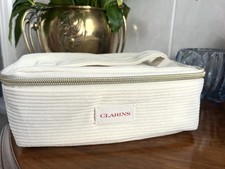 Clarins Brand New Cosmetics Bag & 3x 3/5ml Super Restorative Cream, 1 Oleo serum