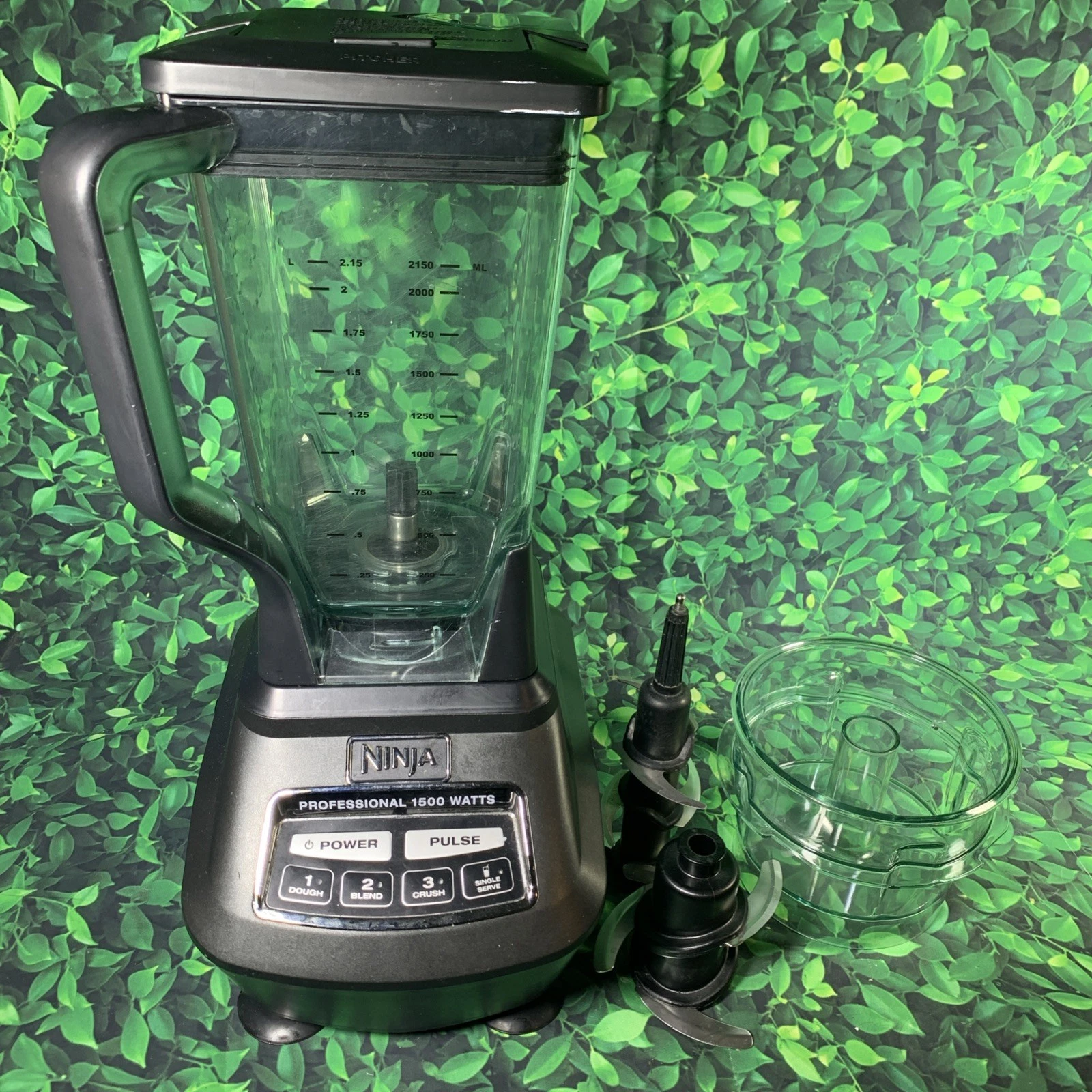 Ninja Professional Blender Processor Set with Attachments 1500 Watts BL771 30
Opens in a new window