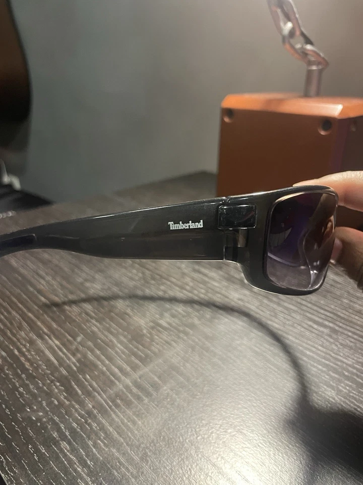 Gafas de sol deportivas Timberland para golf, marco negro/lente de humo Foto 4 de 4