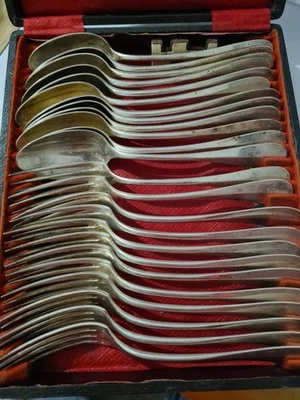 Ménagère 24 pièces grands couverts de table Cailar Bayard, Métal argenté 84 - Photo 1/4