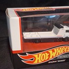 Hot Wheels Premium Nissan 4-Pack Diecast Set White/Black Skylines & Fleet Street — photo 3