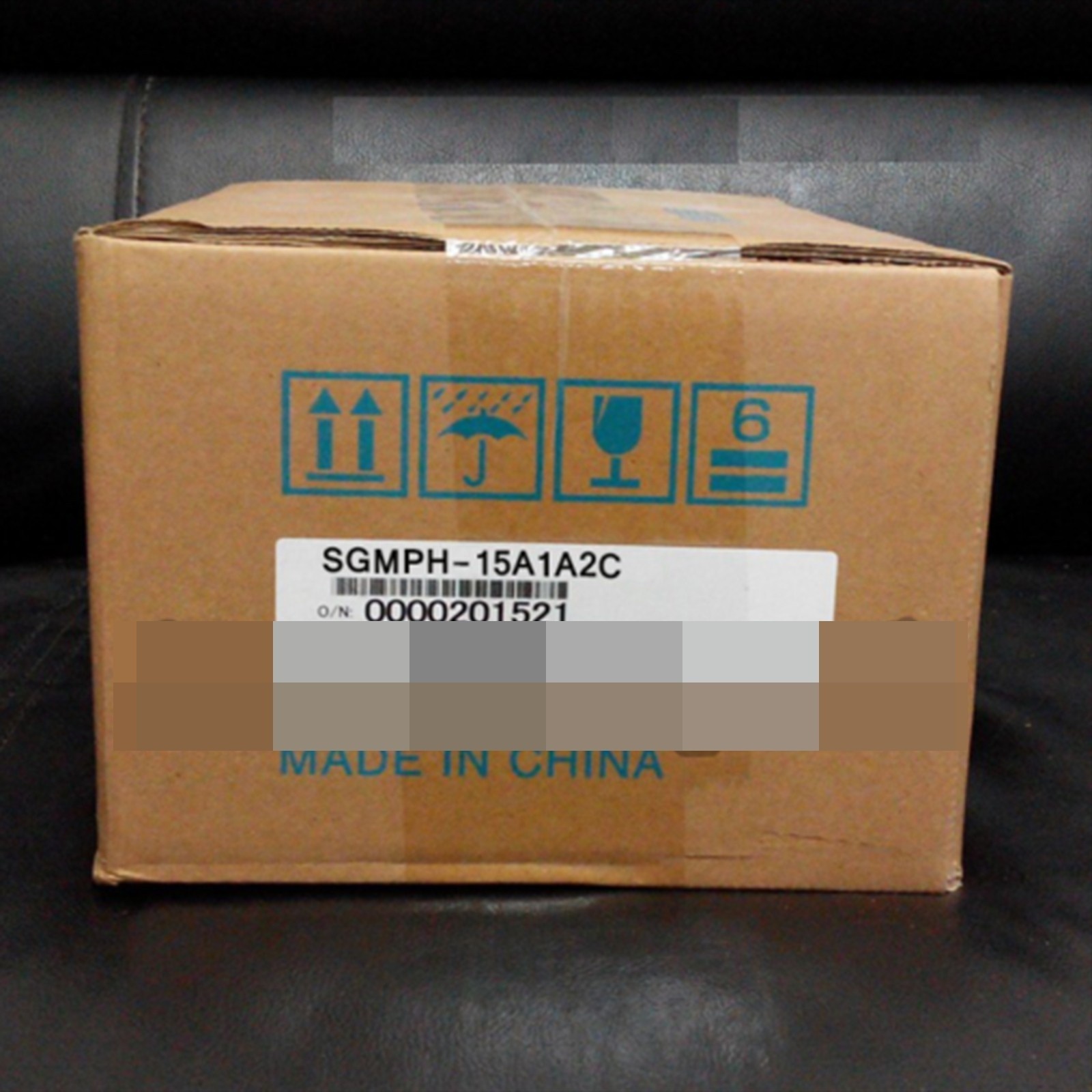 one new servo motor SGMPH-15A1A2C #ju