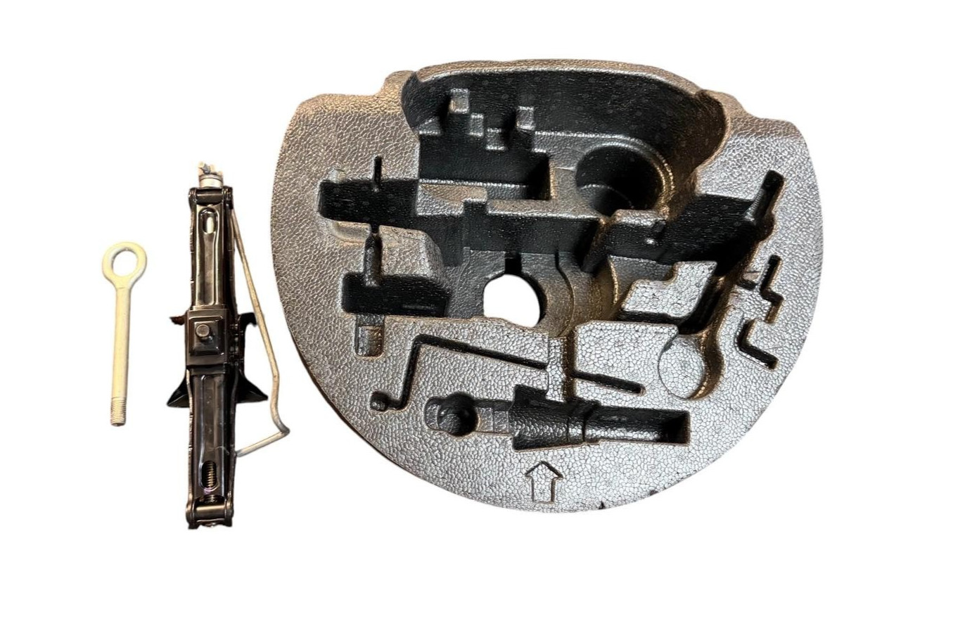 2016 Maserati Ghibli Emergency Spare Tire Jack Tool Kit 670031773 OEM