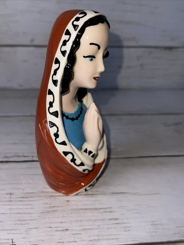 VINTAGE RELIGIOUS VIRGIN MARY FIGURINE SIGNED ART UKRAIN SIGNED Anna P. - Picture 10 of 15