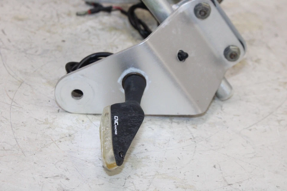 Ducati Monster 900 1998 OEM luz intermitentes delantera izquierda derecha con soporte Foto 3 de 4