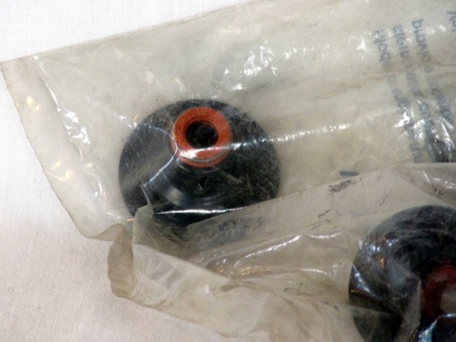 NIP Bag of Fel-Pro Viton Valve Stem Seals 5P00556 - Picture 4 of 6