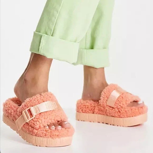 UGG Womens Beverly Pink Open Toe Fluffita Flatform Slide Slippers Size 9
