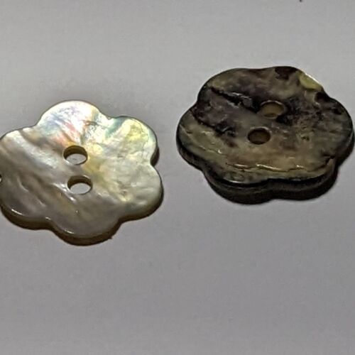 Natural Shell Flower Shaped Buttons 11mm and 15mm, Choice of Pack Sizes - Picture 3 of 8