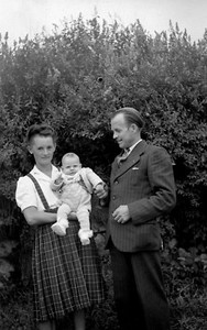 Portrait Jeune Couple Homme Femme Avec Bebe Ancien Negatif Photo Verre An 1930 Ebay
