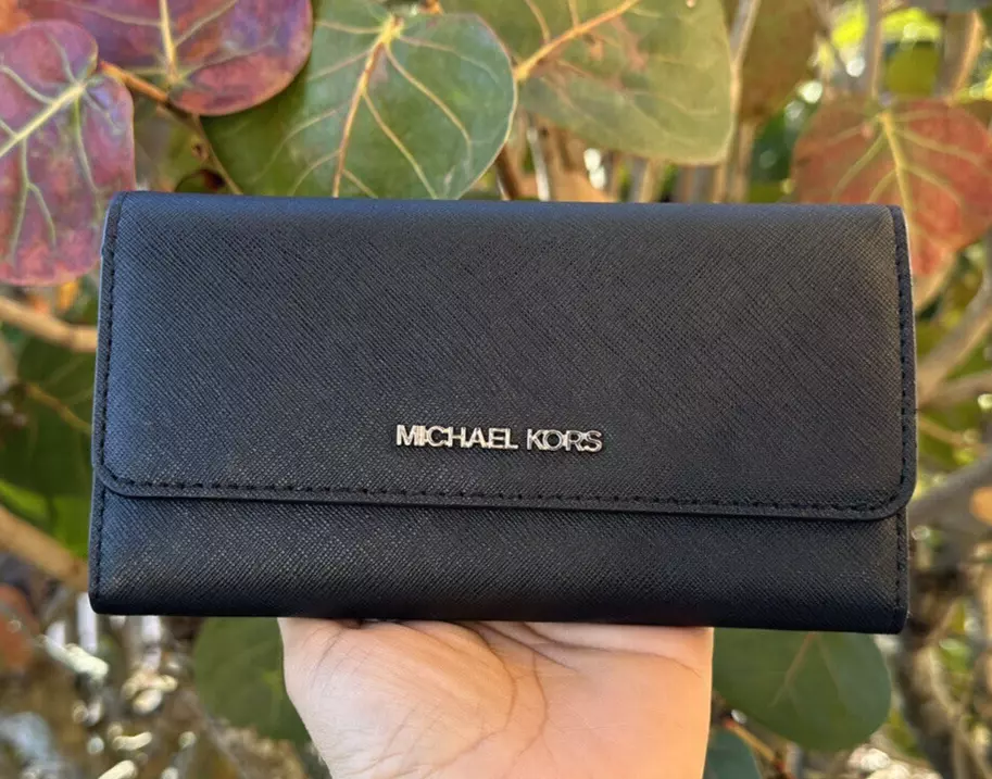 Amazoncom Michael Kors Jet Set Travelwallets Large Trifold Brown Clothing Shoes Jewelry #14 Amazoncom Michael Kors Jet Set Travelwallets Large Trifold Brown Clothing Shoes Jewelry