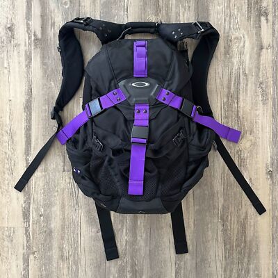 Vintage Y2K Oakley Icon 3.0 Backpack Infinite Hero Ash