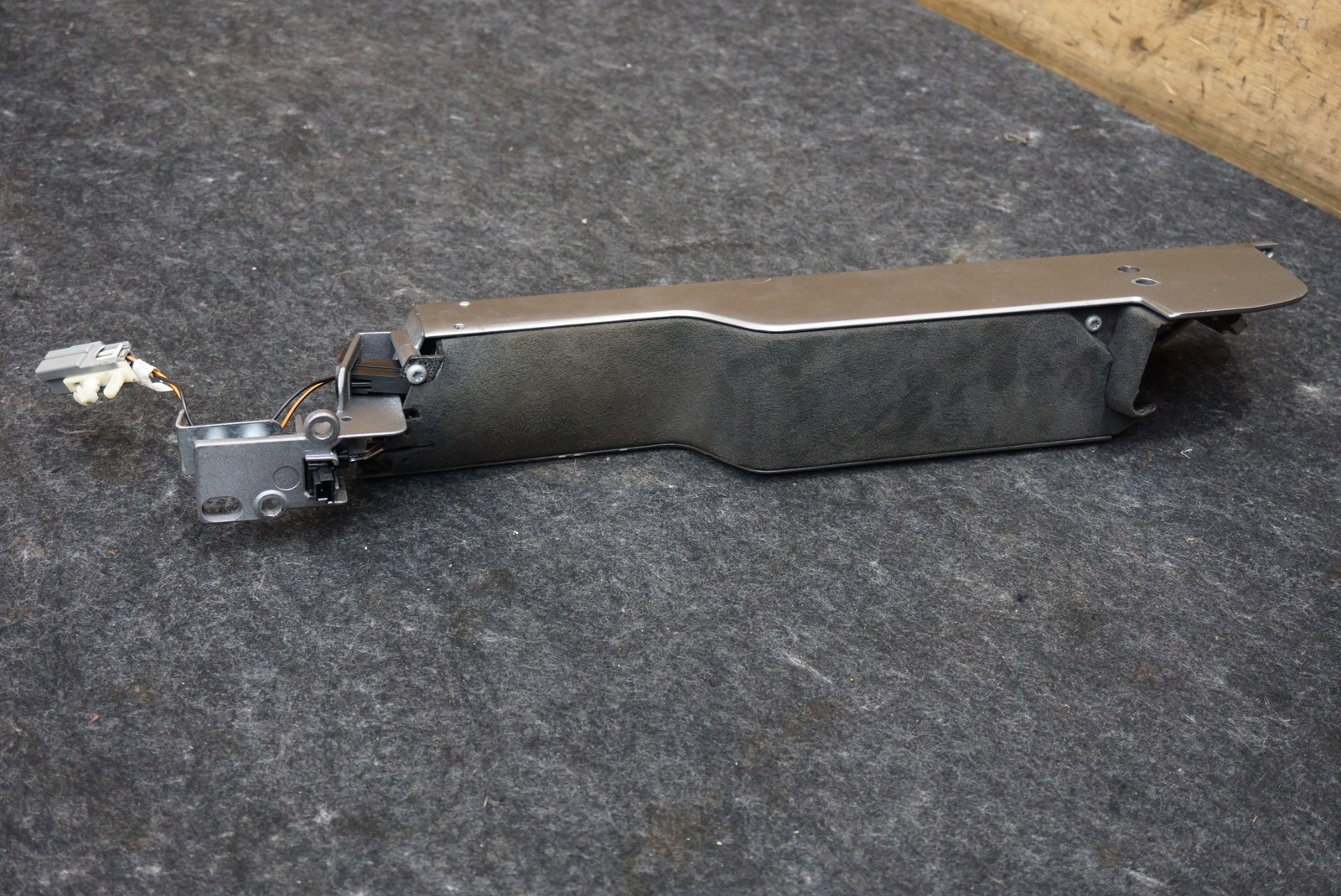 Front Left Interior Door Handle OEM Ad43-22615-bh Aston Martin Rapide 2011