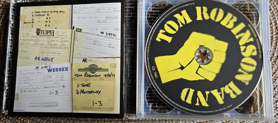 Tom Robinson Band - The Antholog 1977-1979 (3-CD/DVD, Rock, gebraucht) - Bild 3 von 4