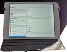 IPad Mini 2 Wifi, Cellular AT T, 7.9in, Silver with Case
