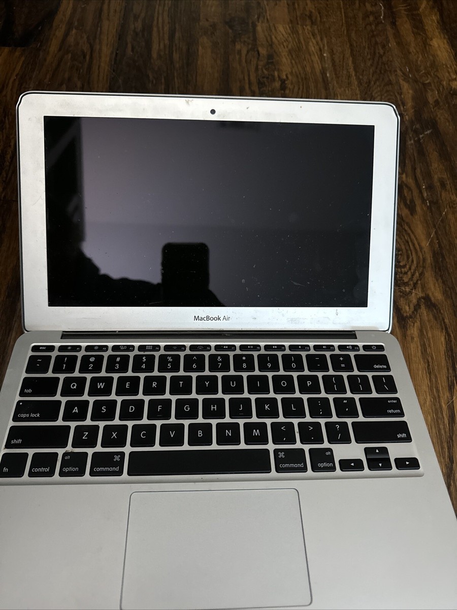 Apple MacBook Air 13.3 Apple MacBook Air 13.3